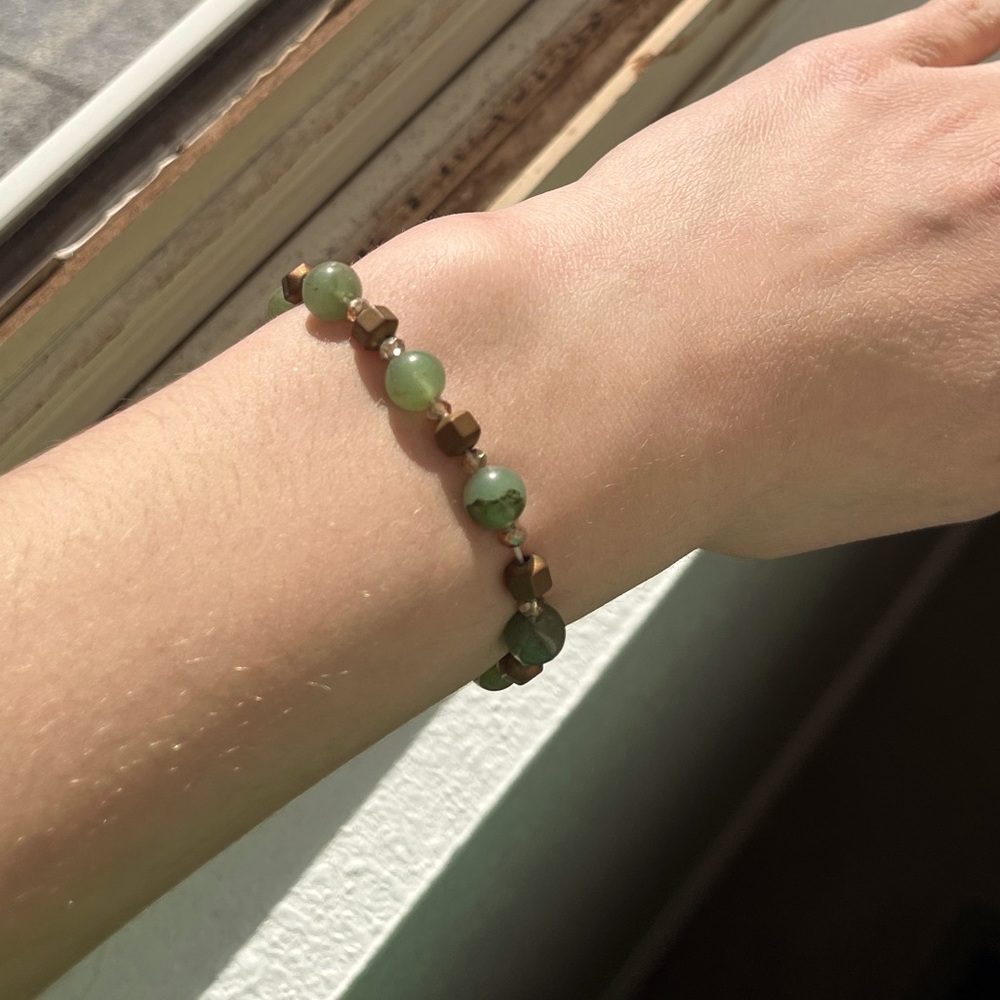 HANDMADE SEMI PRECIOUS STONE STRETCHY BRACELET SIZE SMALL